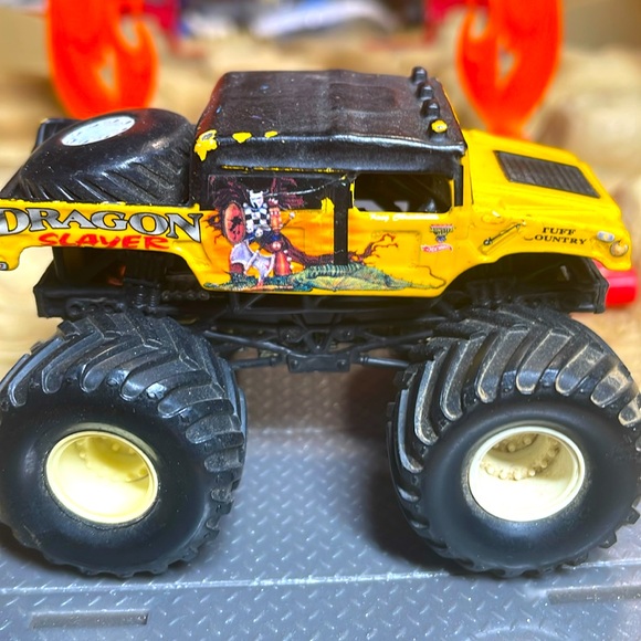 Mini Dragon Slayer - Picture 2 of 3